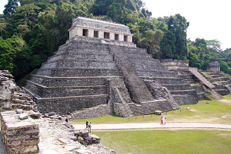 Temple of inscriptions at Palenque; c. Tato Grasso